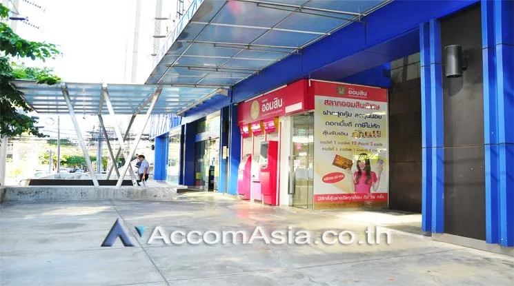 unit Office space For Rent in Silom, Bangkok  near BTS Surasak (AA11174)
